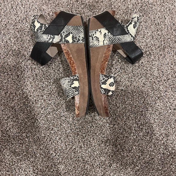 Pierre Dumas Black and Cream Sandals with Snake Print - Picture 4 of 6